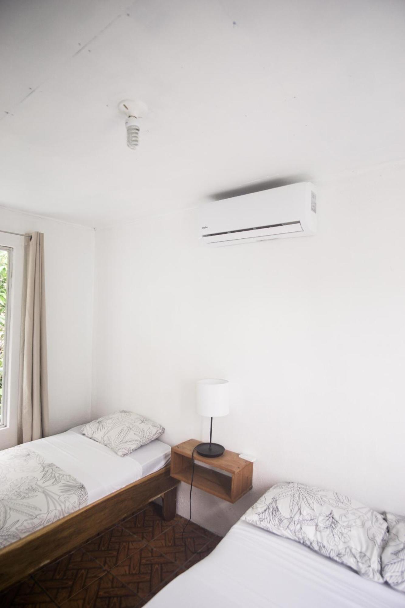 Pura Vibra Hostel La Fortuna 객실 사진